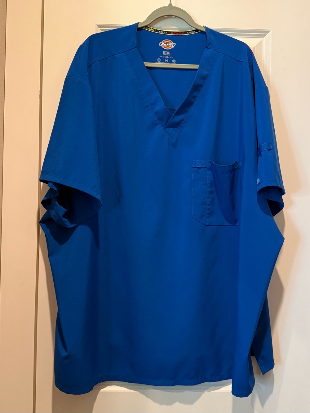 Dickies Scrubs EDS Essentials Men Tuckable V-Neck Top Blue Size 5XL DK635 Pocket